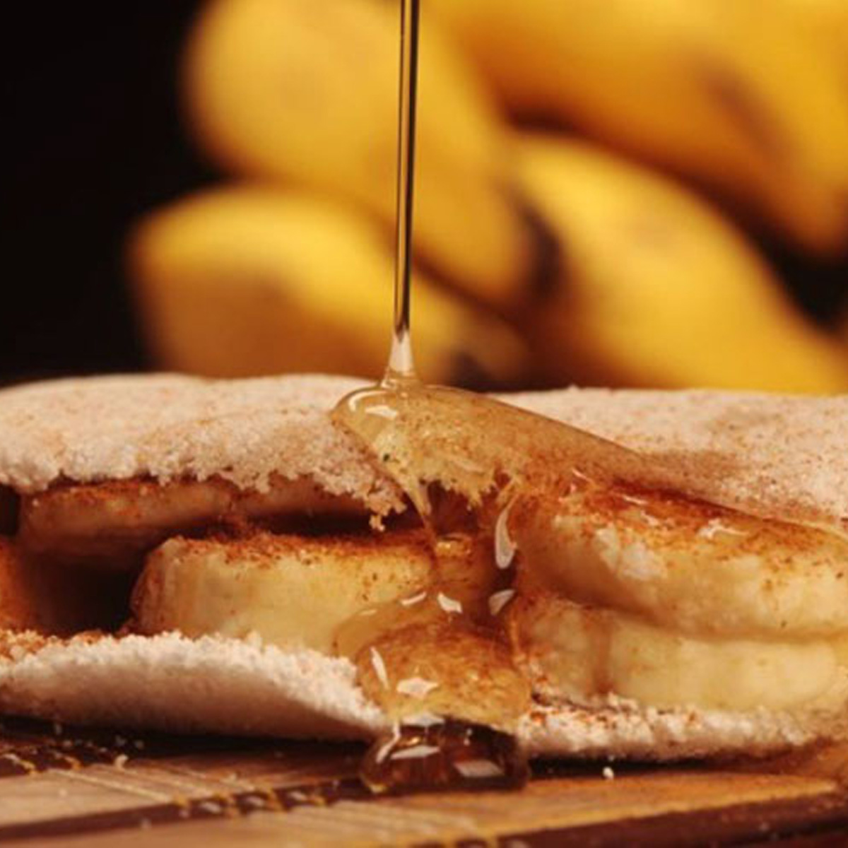 Tapioca de Banana com Mel de Jatobá